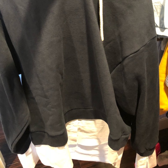 Top - Picture 2 of 8